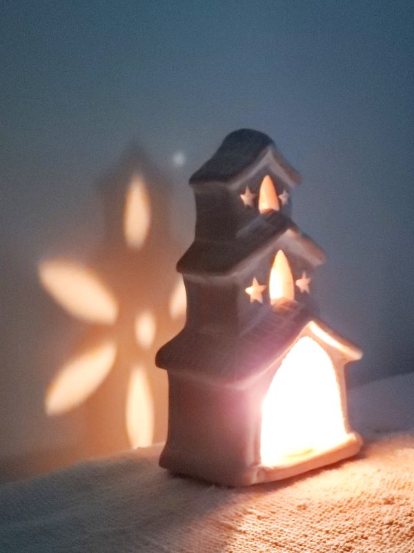 Terracotta Tea Light Candle Holder - House - Image 4