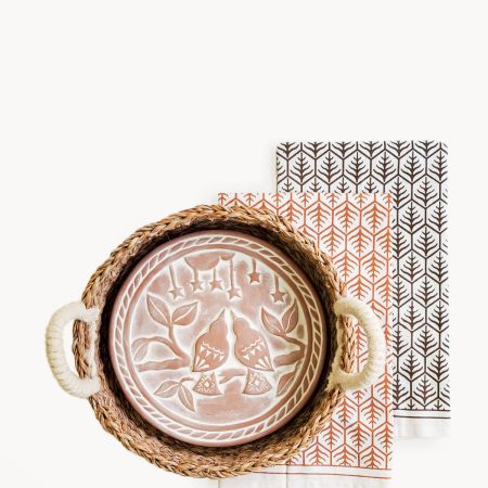 Bread Warmer & Basket Gift Set with Tea Towel - Lovebird Round